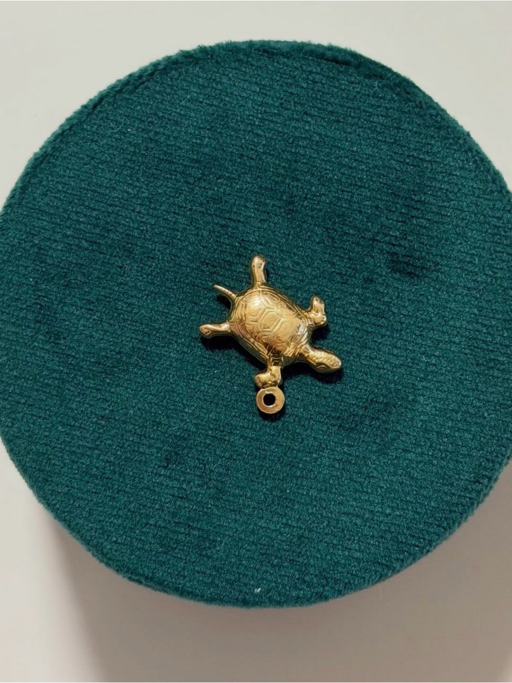18k Yellow Gold Tortoise Charm Pendant
